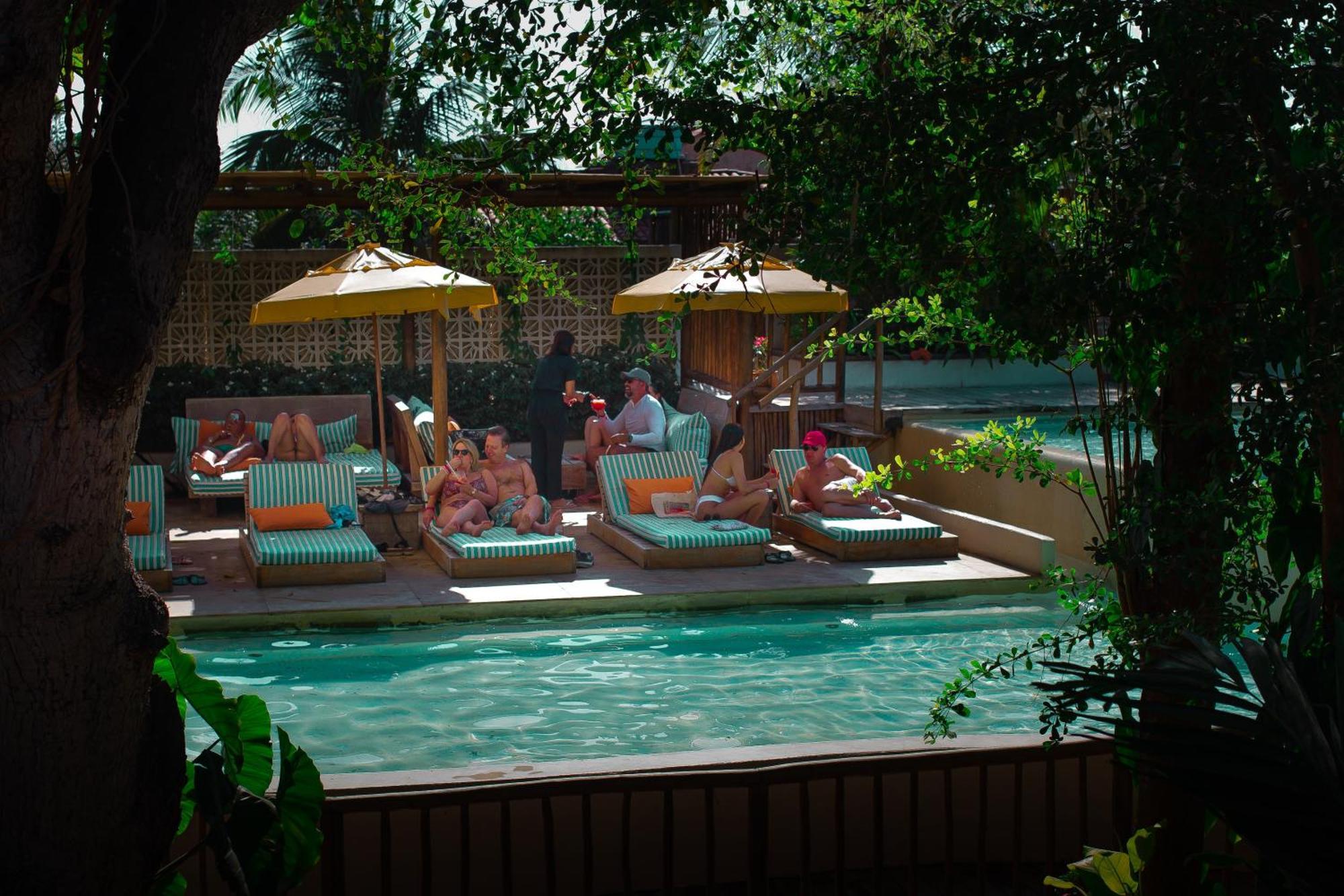 Cafe Jeri Hotel Жижока-ді-Жерікуакуара Екстер'єр фото The pool at the hotel